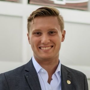 Meet your Posher, Ethan